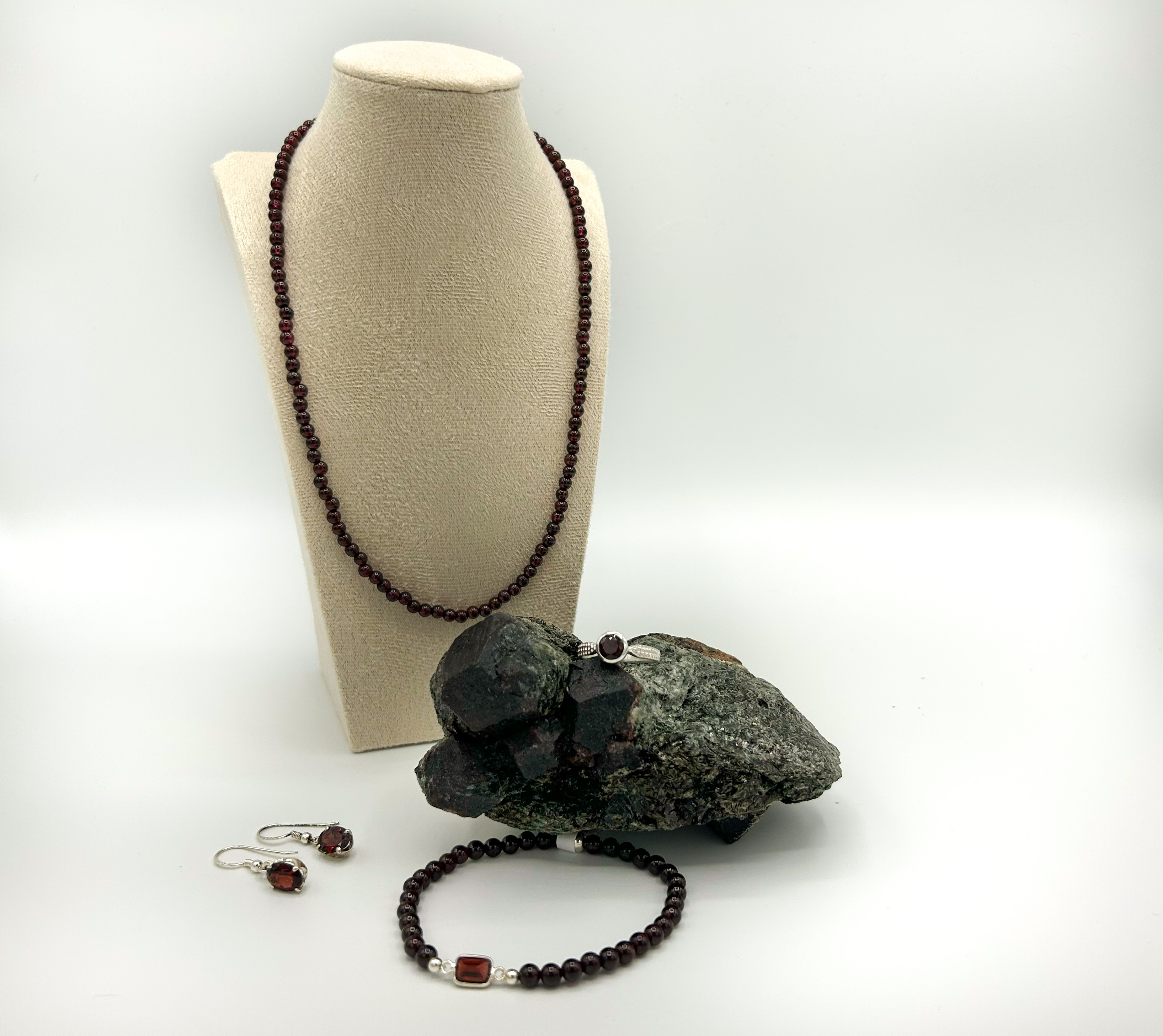 Granat Halskette Schmuckstück